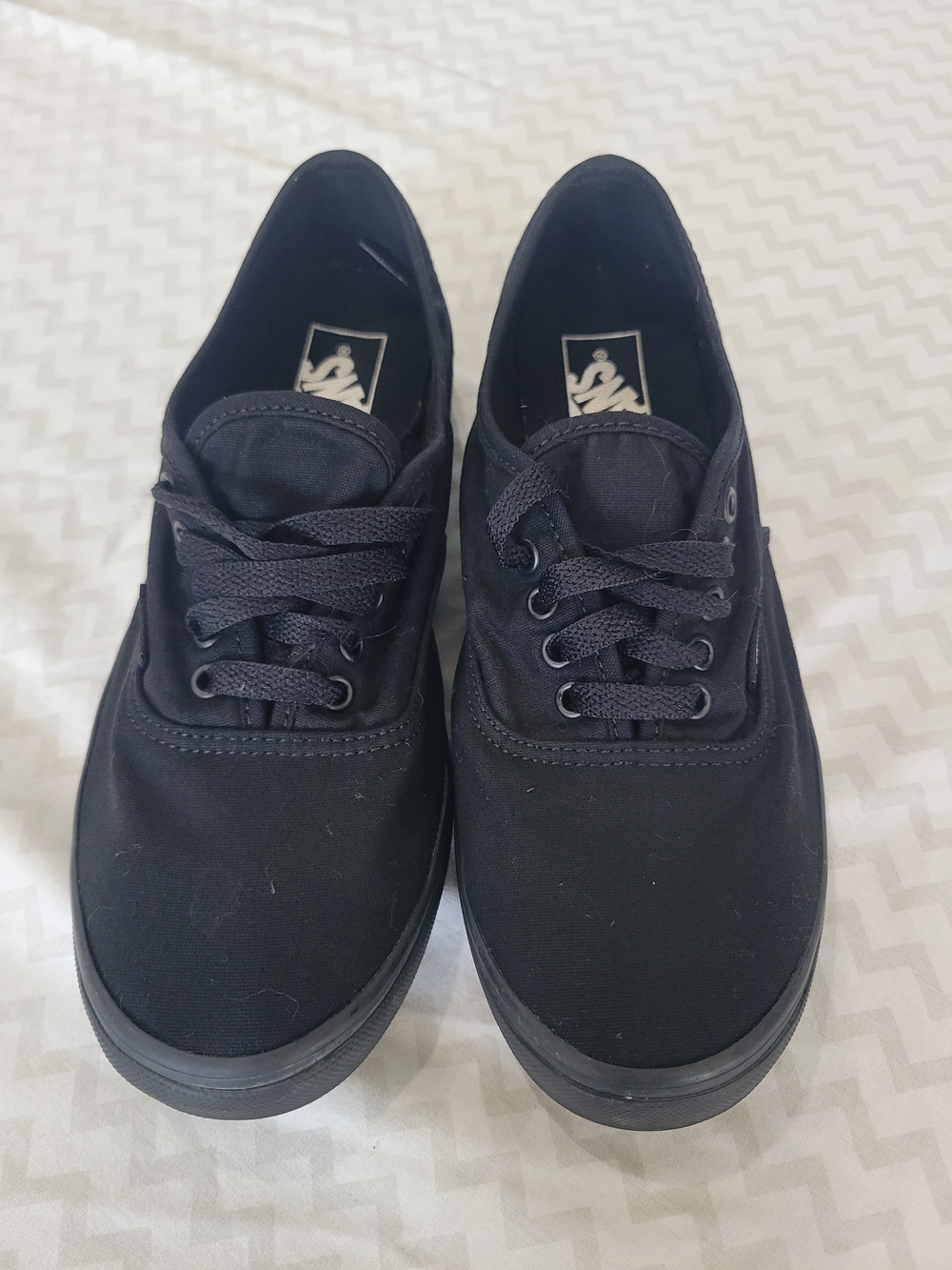 Womens 9.0, Mens 7.5 Vans Authentic Classic Canvas Sneakers in Black - Picture 7 of 10